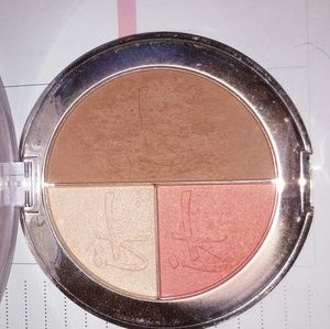 Blush, highlight, bronzer trio